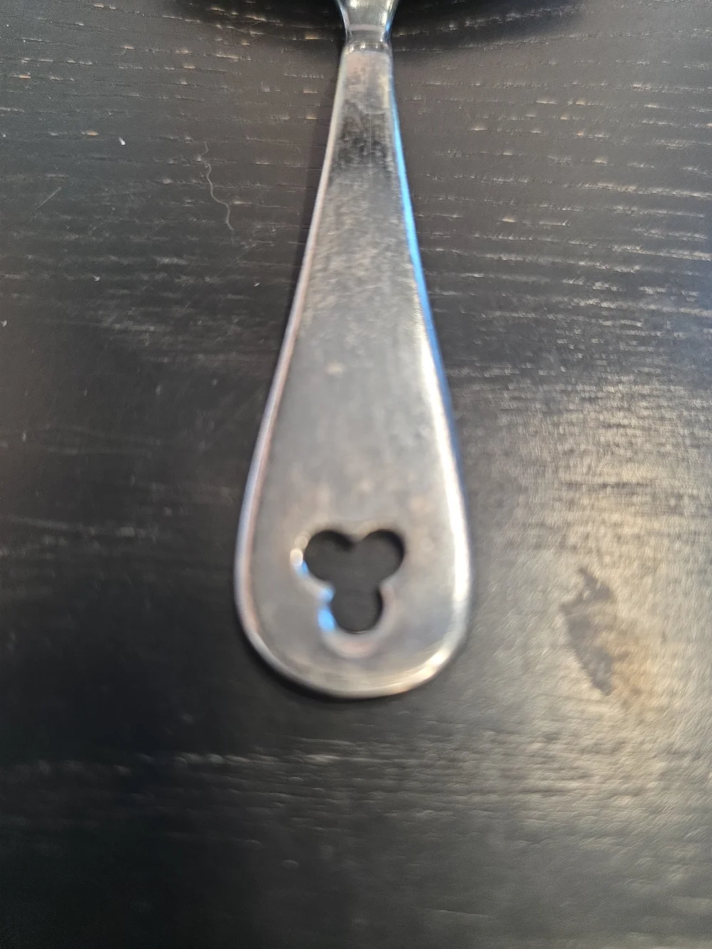 Shell-Shaped Tea Strainer Spoon - Silver